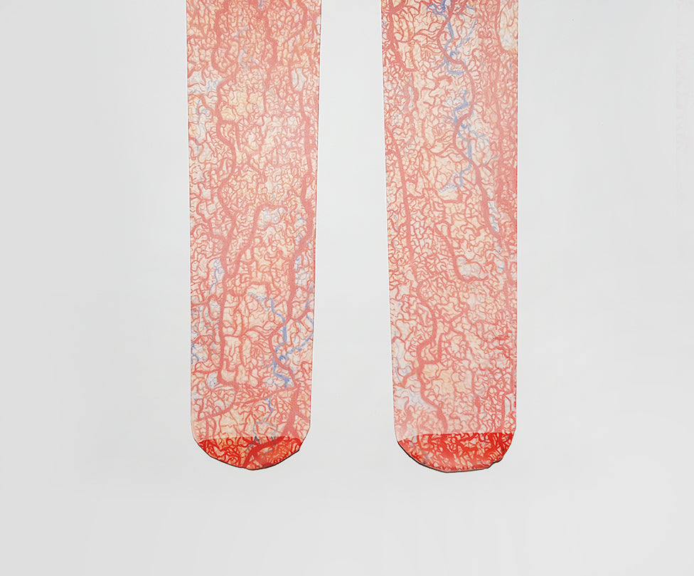 Aleksandra Waliszewska with Latające Oko: Alraune 15 DEN tights