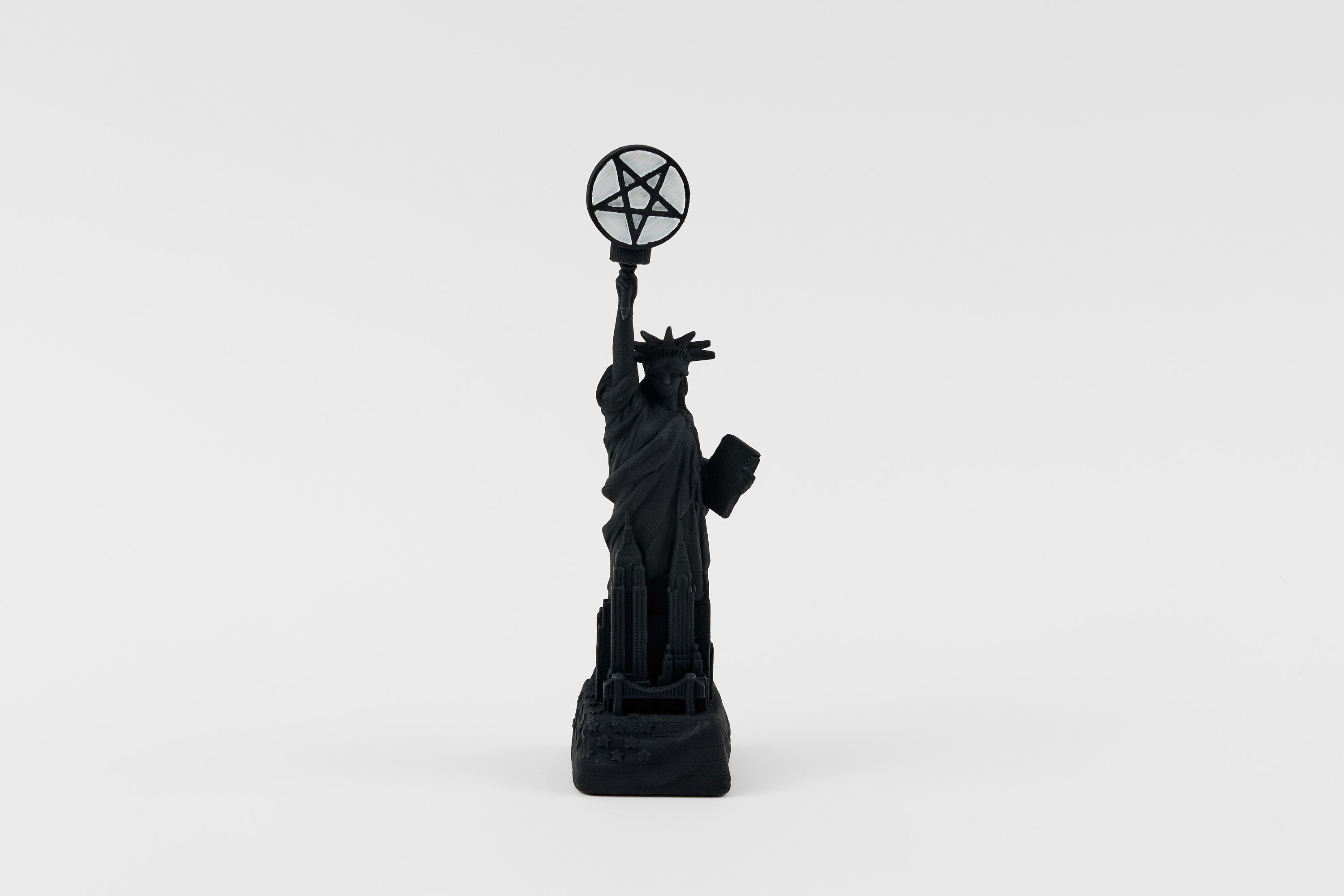 Kembra Pfahler: Untitled