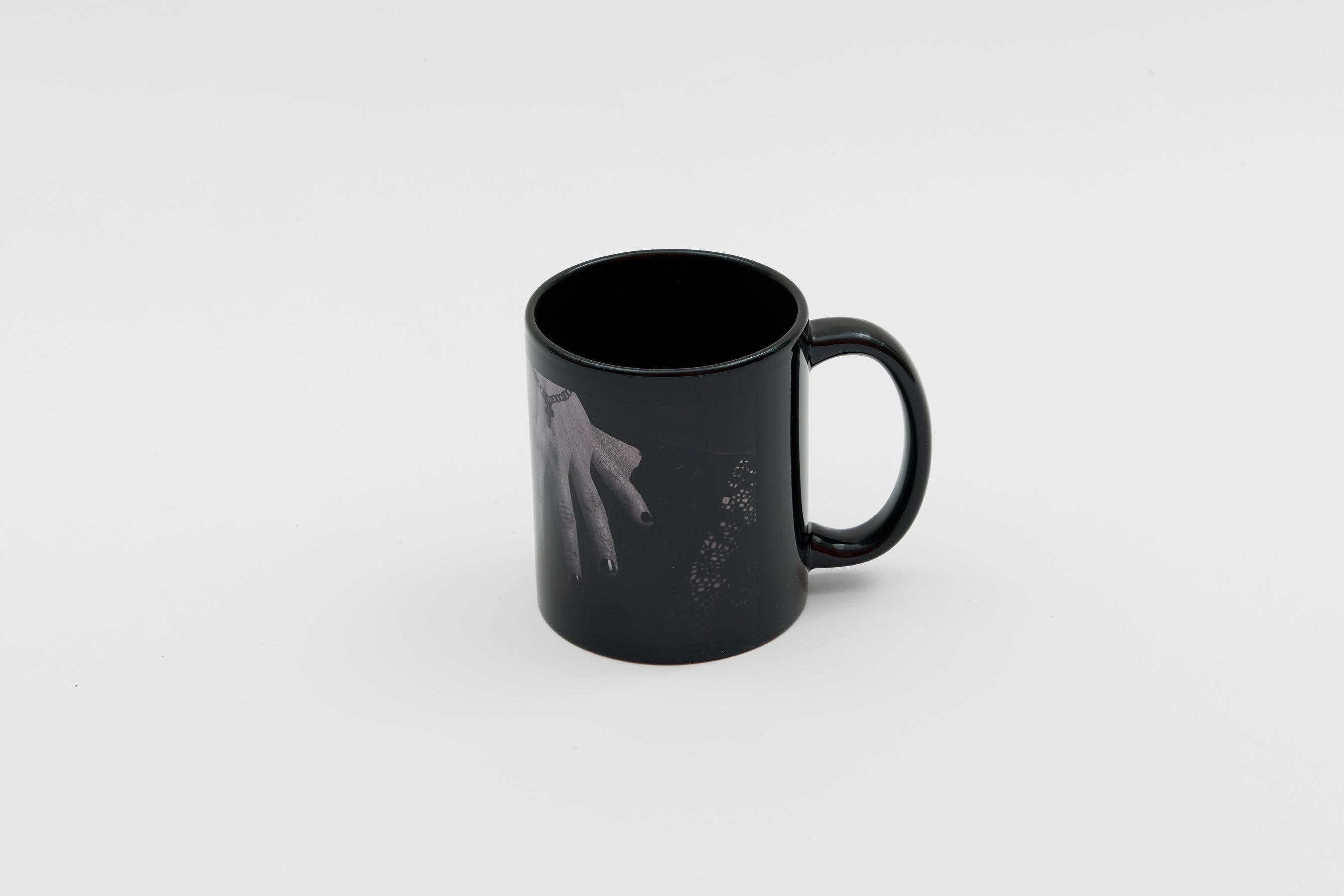 Kembra Pfahler: Sewn Vagina mug